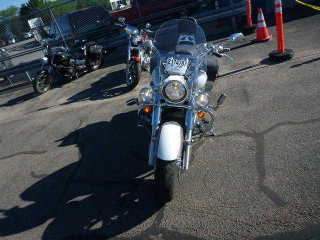 Suzuki VLR1800/VLR1800T