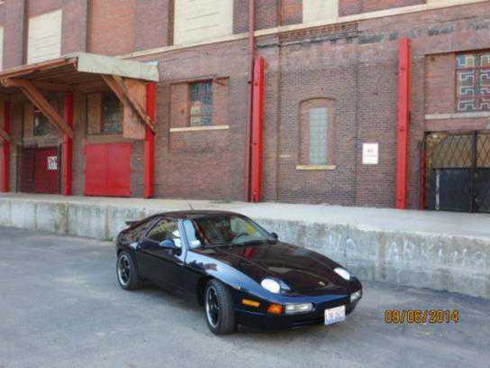 Porsche 928