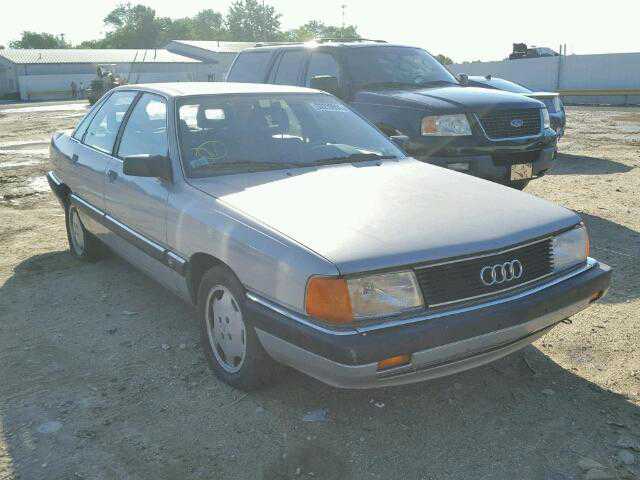 Audi 100
