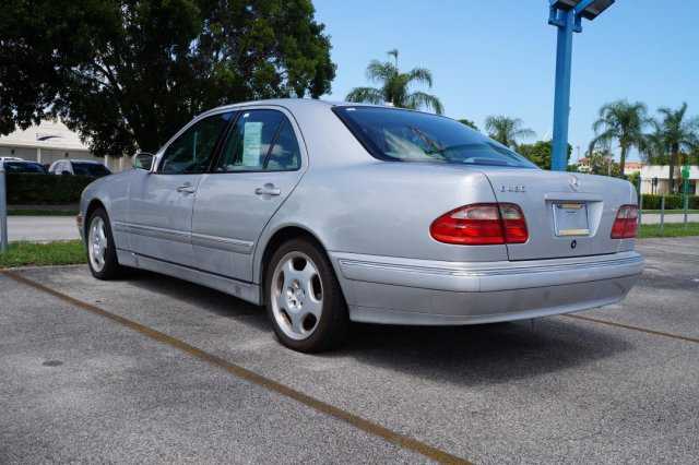 2000 Mercedes-Benz E-Class