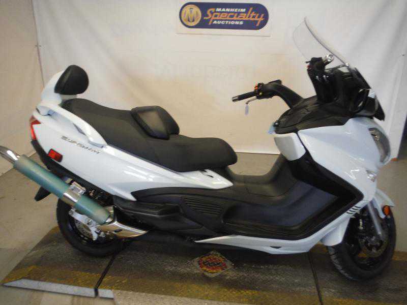 Suzuki AN650L