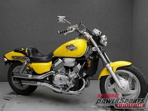 Honda VF750C (MAGNA)