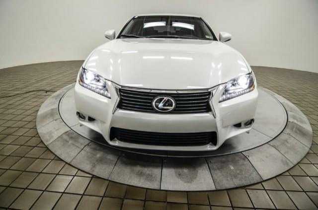 LEXUS