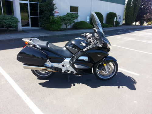 Honda ST1300A/ST1300