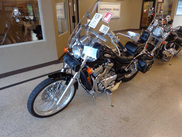 Suzuki VS800