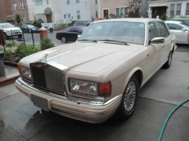 Rolls-Royce Silver Spur