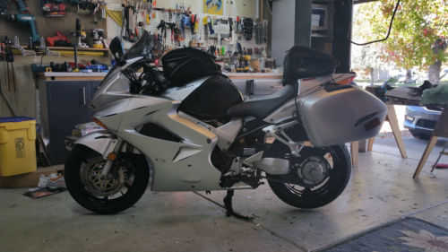 Honda VFR800A (INTERCEPTOR)