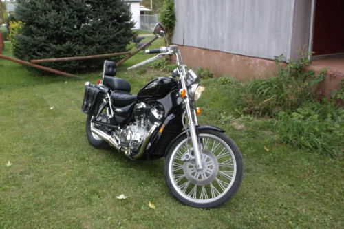 Suzuki VS800