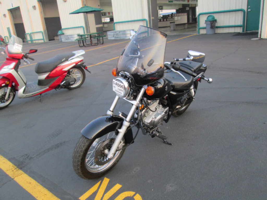 Suzuki GZ250
