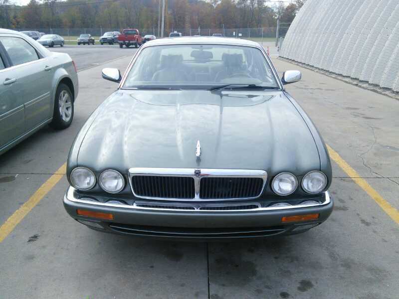 Jaguar XJ12
