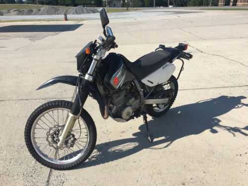 Suzuki DR650SE