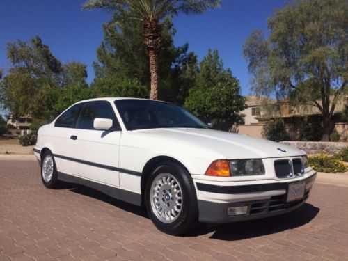 BMW 325iS