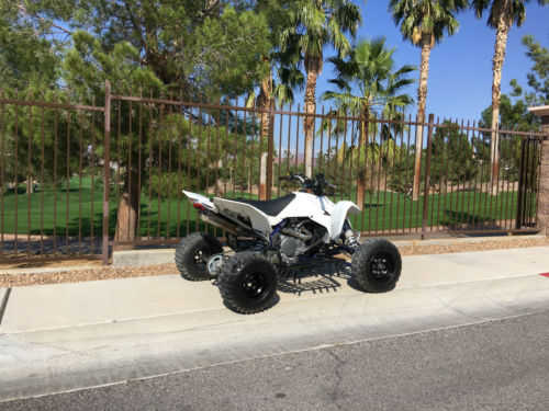 Suzuki LT-R450