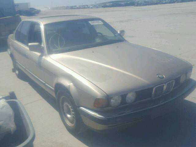BMW 735i