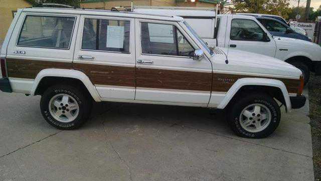 Jeep Wagoneer