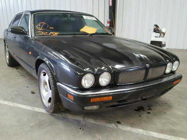 Jaguar XJR