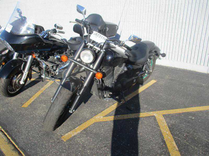 Honda VT750 (Shadow Phantom)