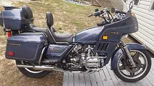 Honda GL1100 (GOLDWING)