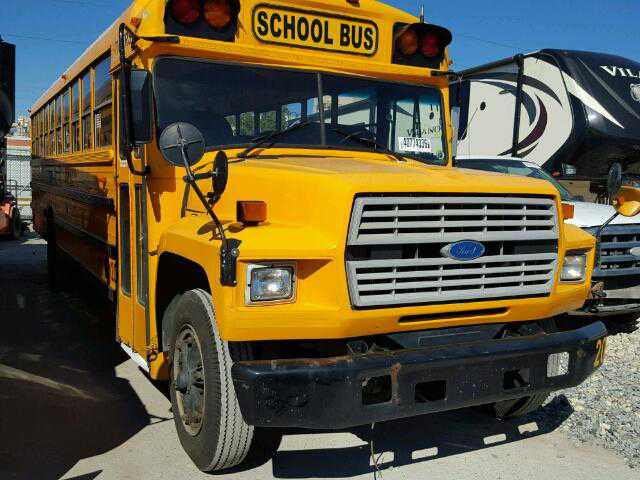 Ford B700