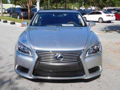 2014 Lexus LS