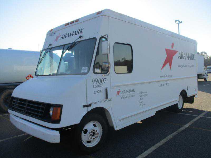 GMC P Truck Forward