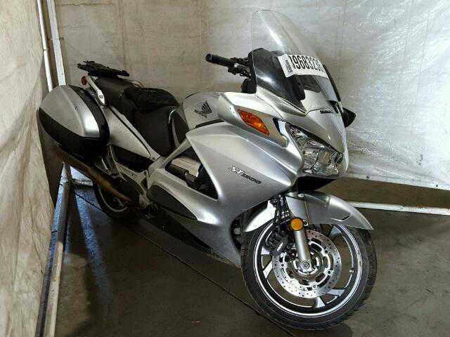 Honda ST1300A