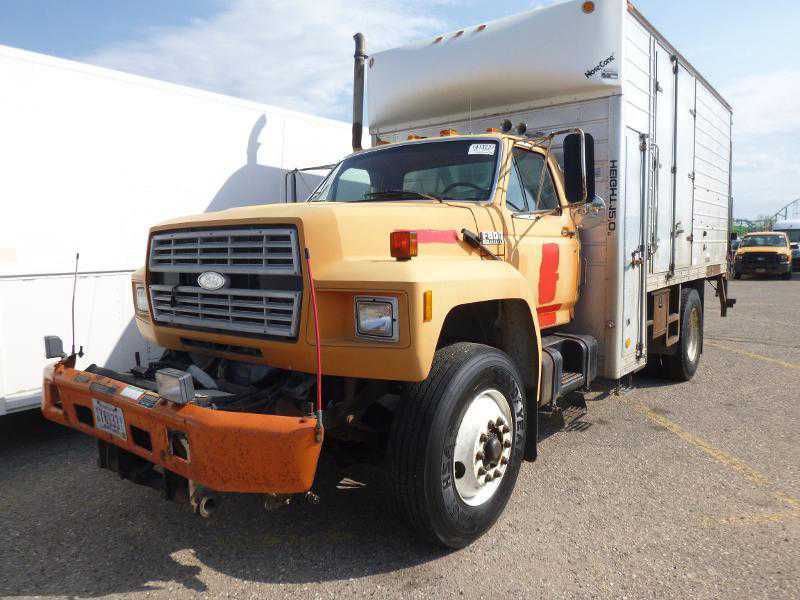 Ford F-800