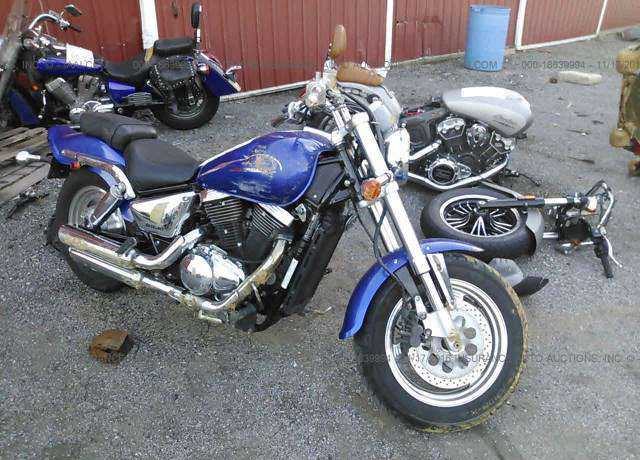 Suzuki VZ800