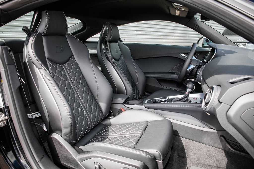 2016 Audi TTS