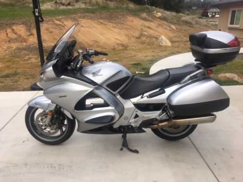 Honda ST1300A