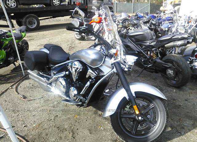 Honda VT1300 (Interstate)