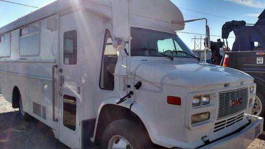 GMC Cutaway Chassis