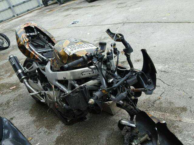 Honda VTR1000F (SUPERHAWK)