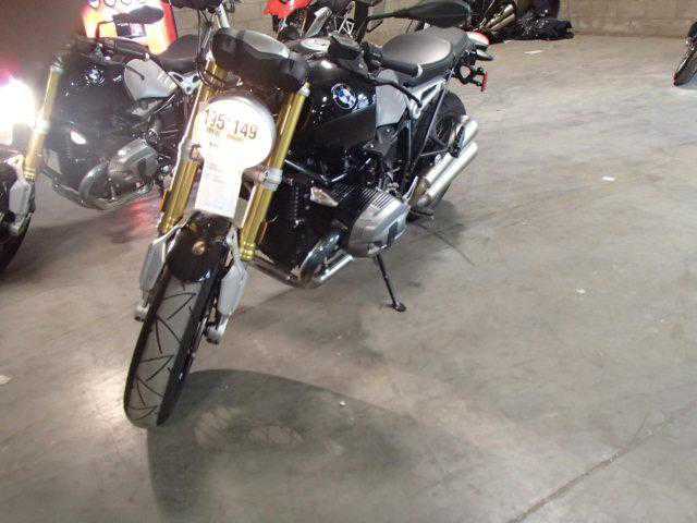 BMW R nineT