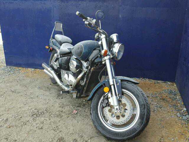Suzuki VZ800