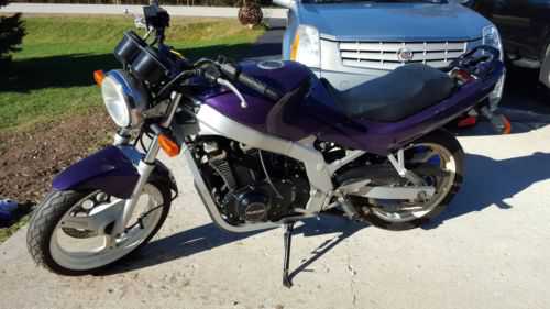 Suzuki GS500E