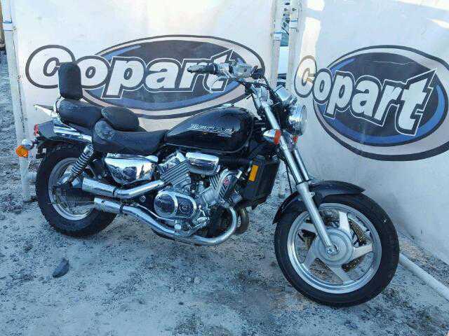 Honda VF750C (MAGNA)