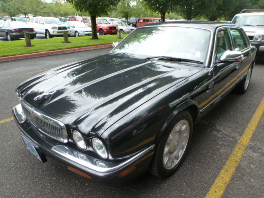 Jaguar Super V8