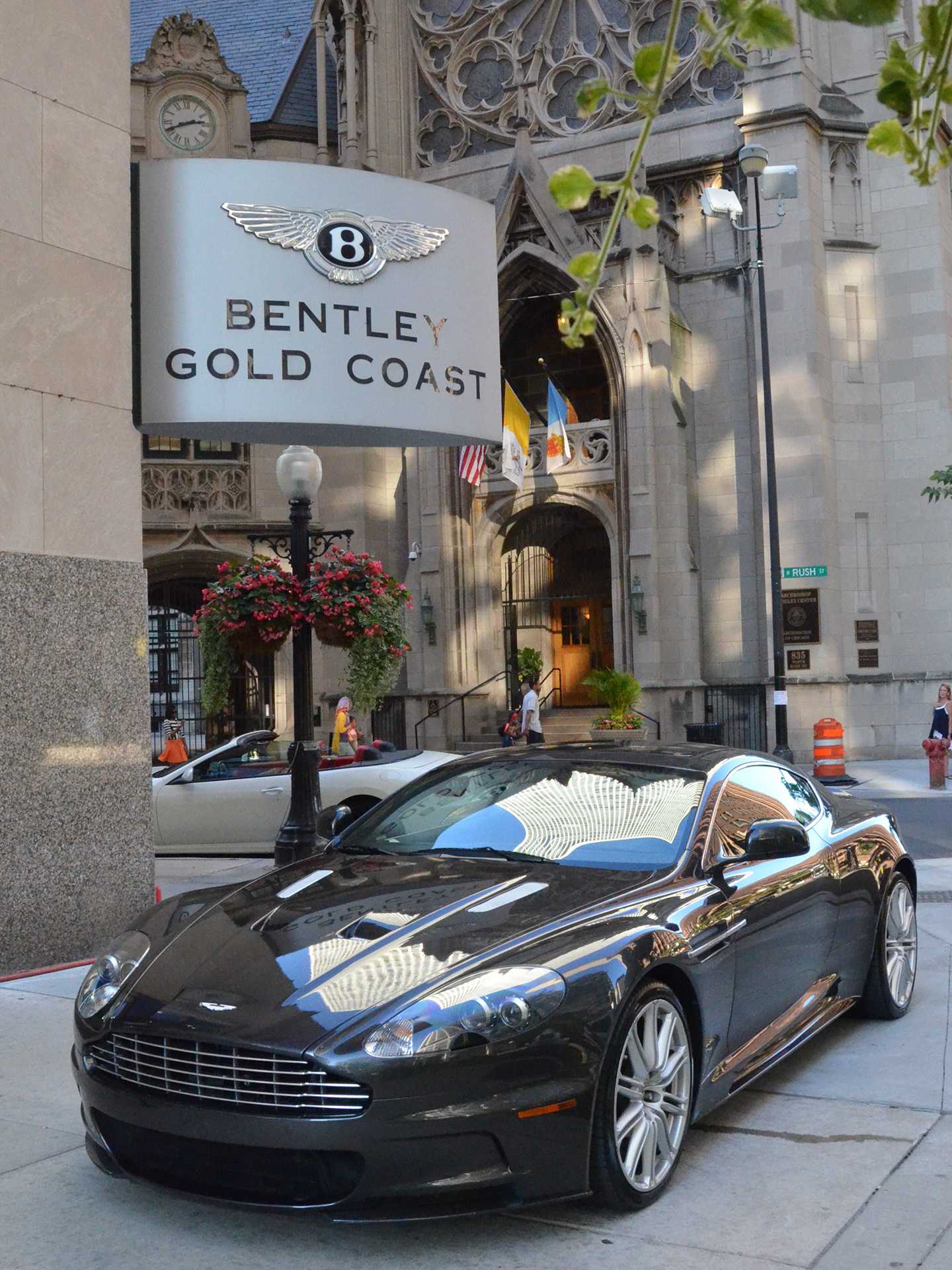 Aston Martin DBS