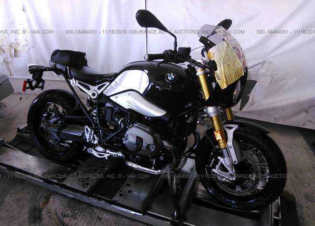 BMW R nineT