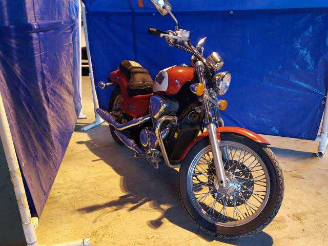 Honda VT600CD (SHADOW VLX DELUXE)
