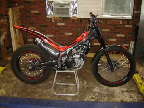 Honda Cota 300RR