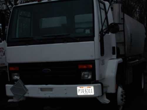 Ford CF7000
