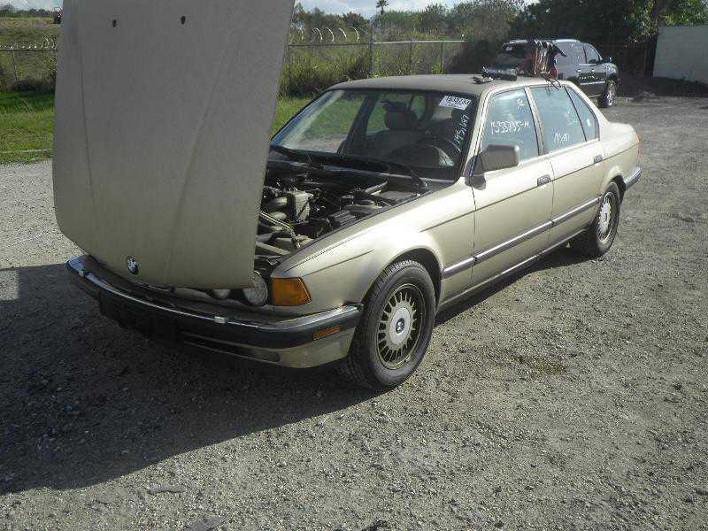 BMW 735iL