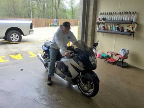Suzuki GSX1300R