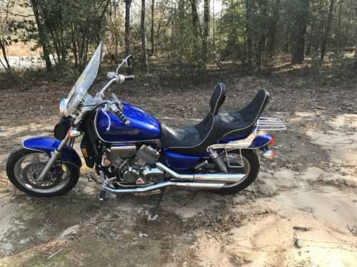 Honda VF750C (MAGNA)