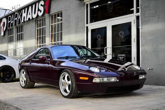 Porsche 928