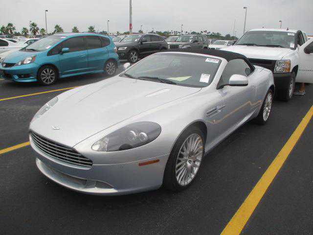 Aston Martin DB9