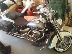 Suzuki VL800CL/VL800L/VL800TL