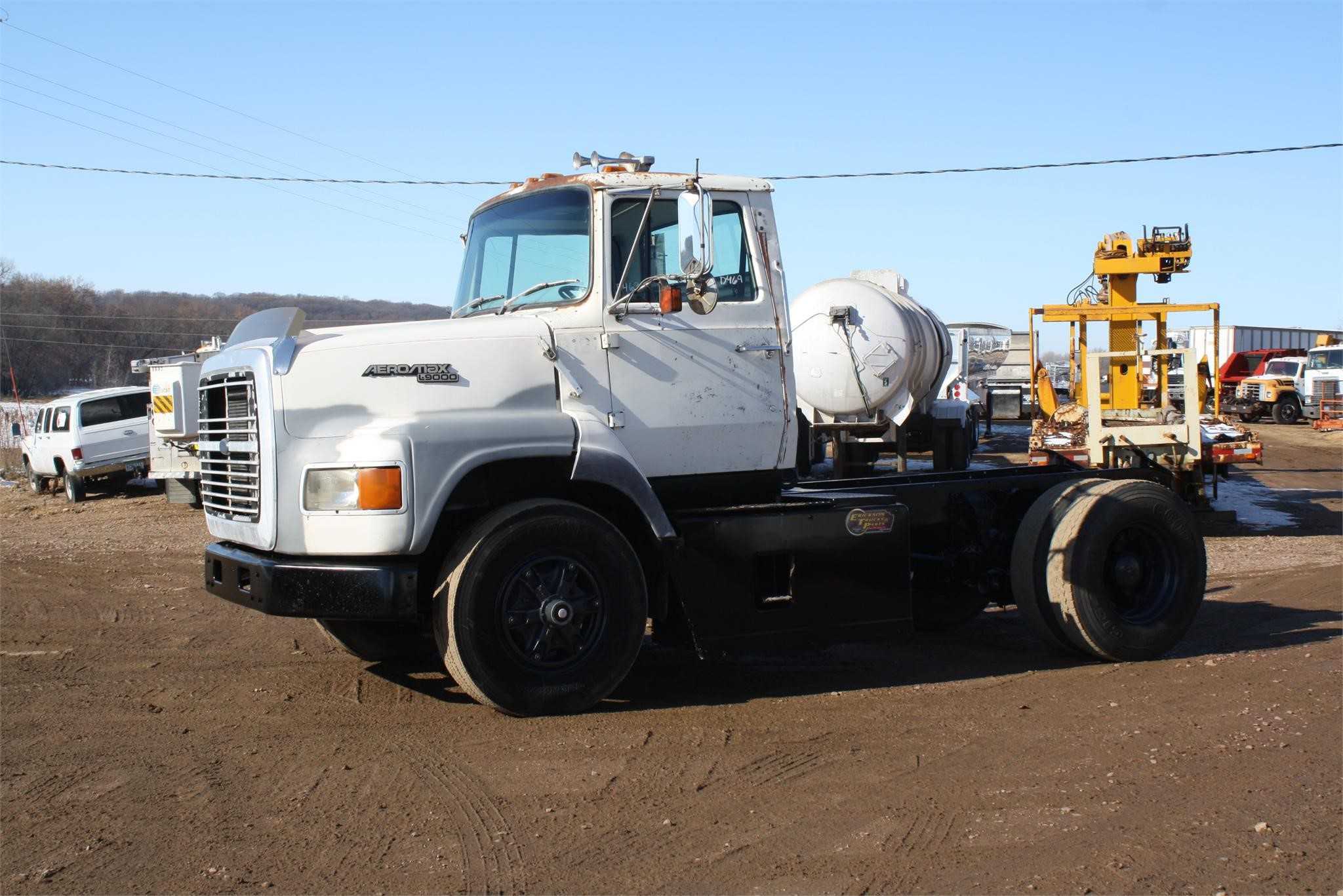 Ford LA9000